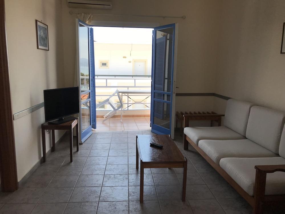 Amazones Villas Apartments Khersónisos Eksteriør bilde