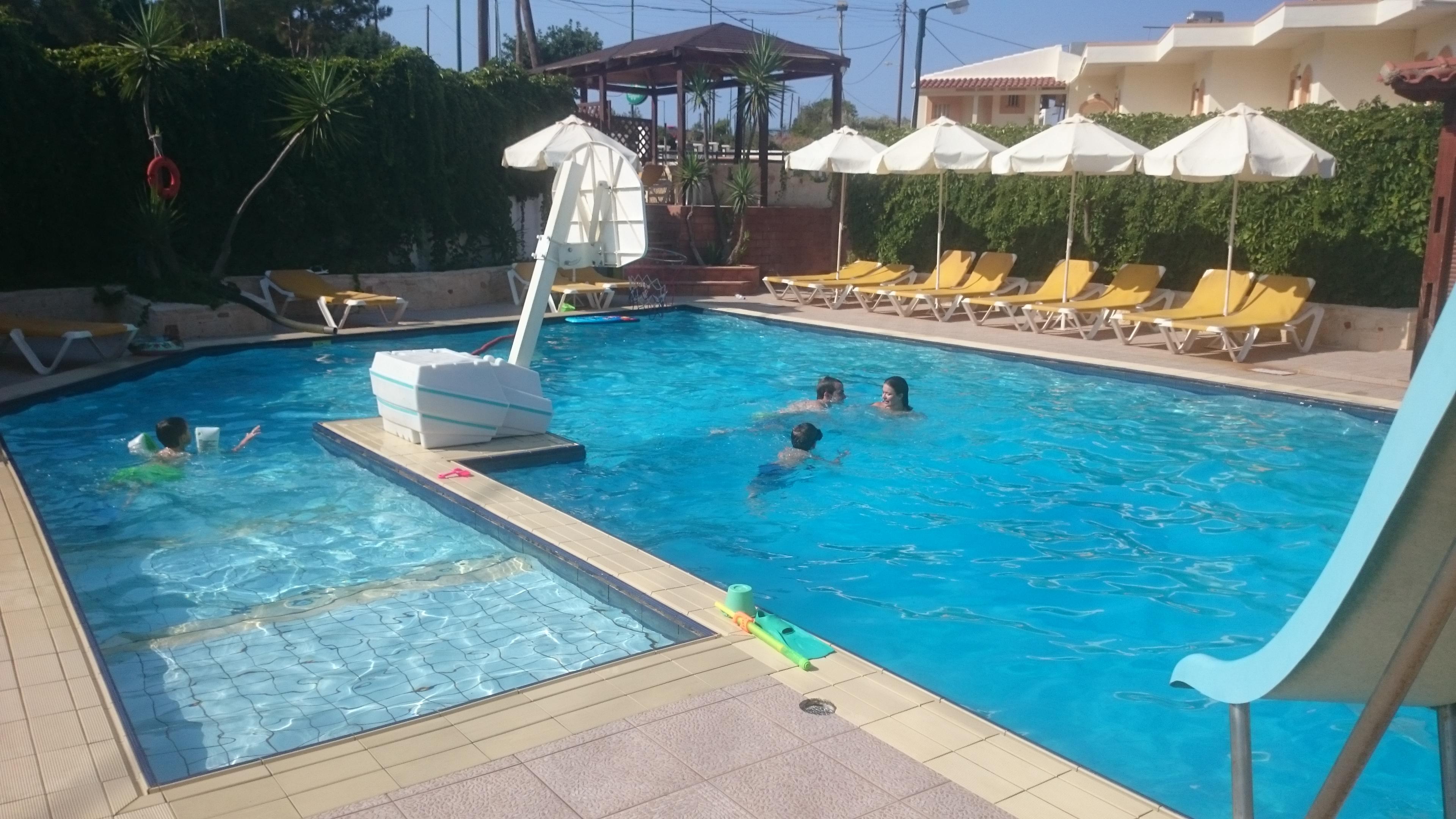 Amazones Villas Apartments Khersónisos Eksteriør bilde