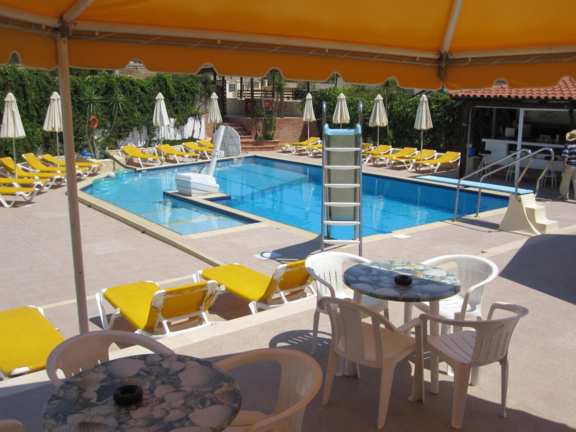 Amazones Villas Apartments Khersónisos Eksteriør bilde